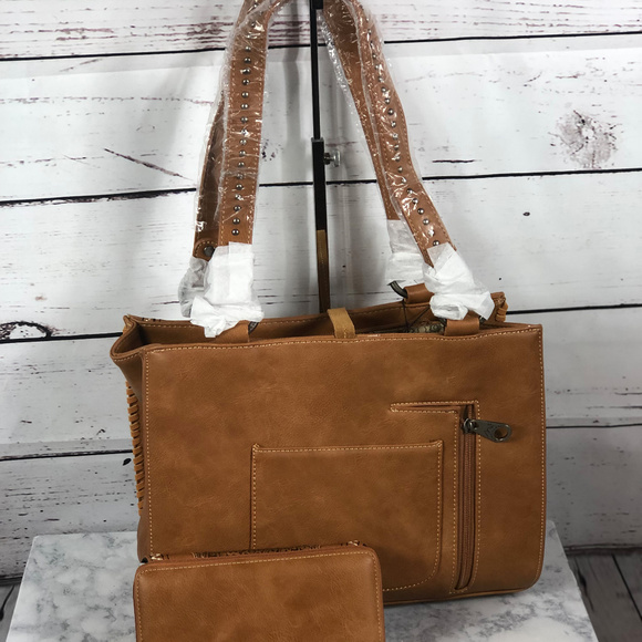 Montana West Tooled Concealed Carry Tote+ Wallet - Picture 2 of 8